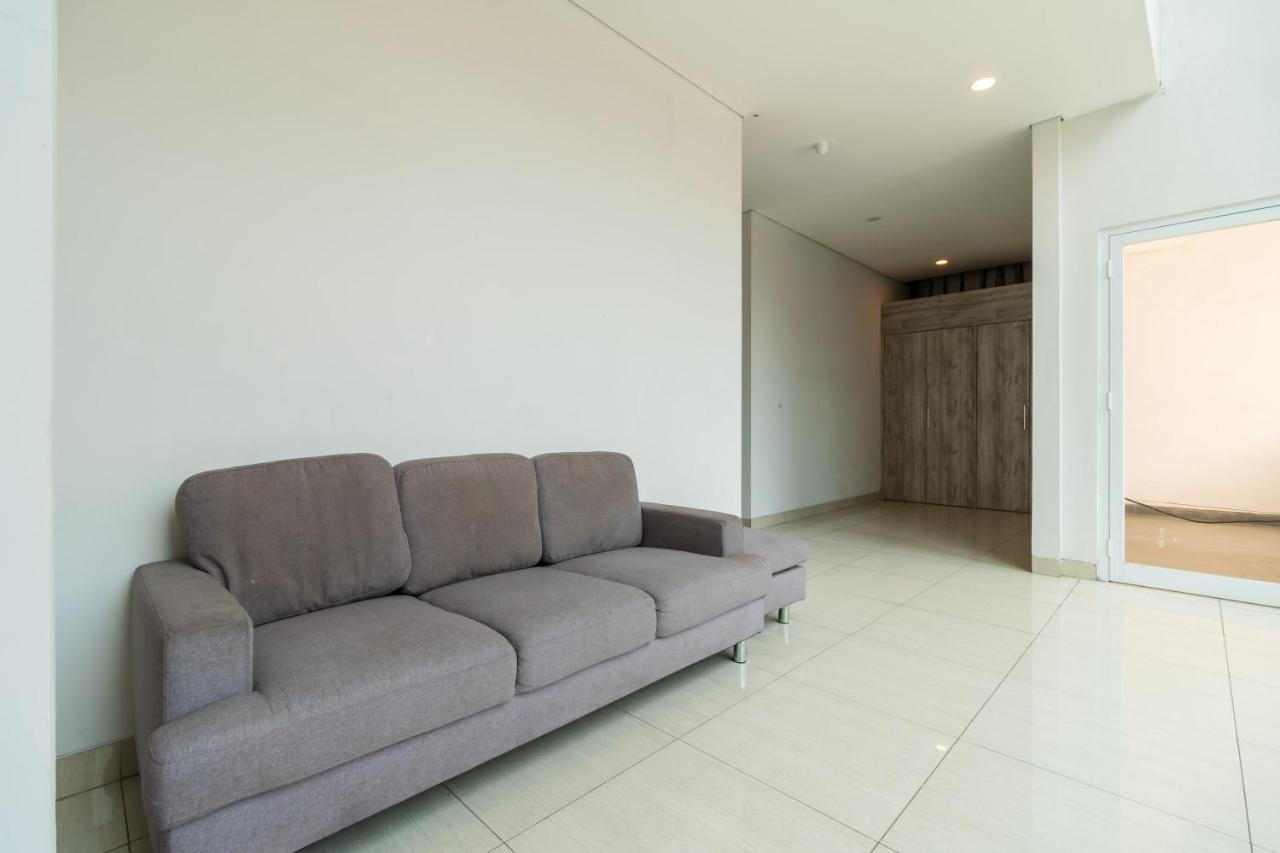 Urbanview Hotel Casa Kota Mangga Besar Jakarta Ngoại thất bức ảnh