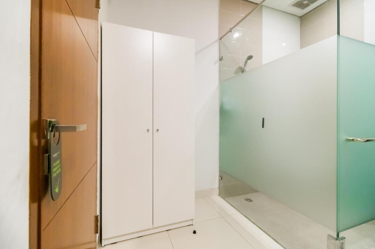 Urbanview Hotel Casa Kota Mangga Besar Jakarta Ngoại thất bức ảnh