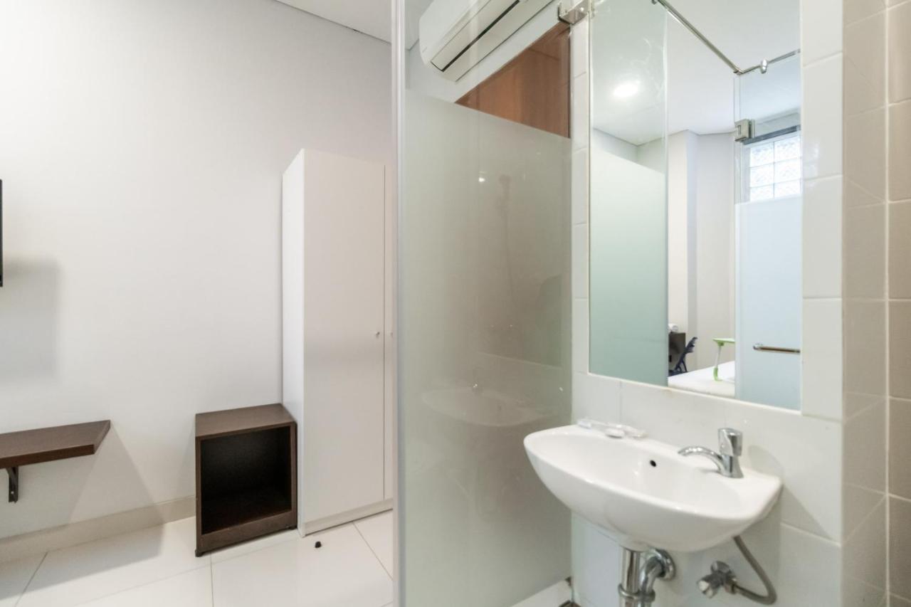 Urbanview Hotel Casa Kota Mangga Besar Jakarta Ngoại thất bức ảnh